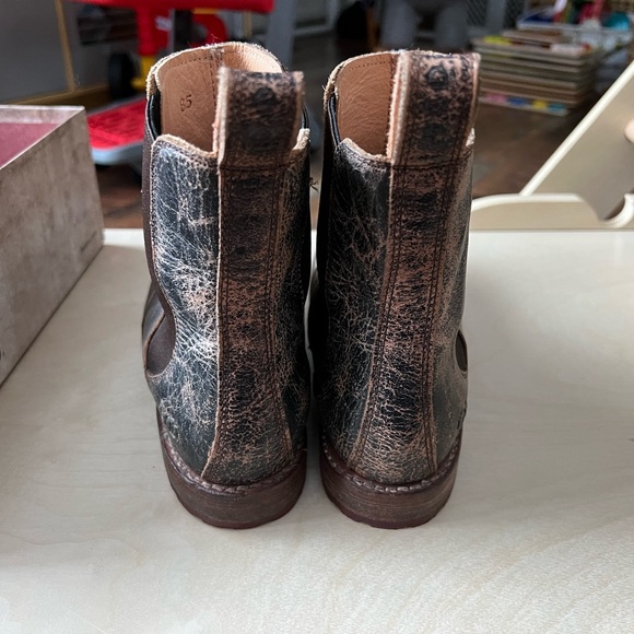 BED|STU Distressed Dark Brown Leather Chelsea Boots with Black Elastic - Picture 4 of 6